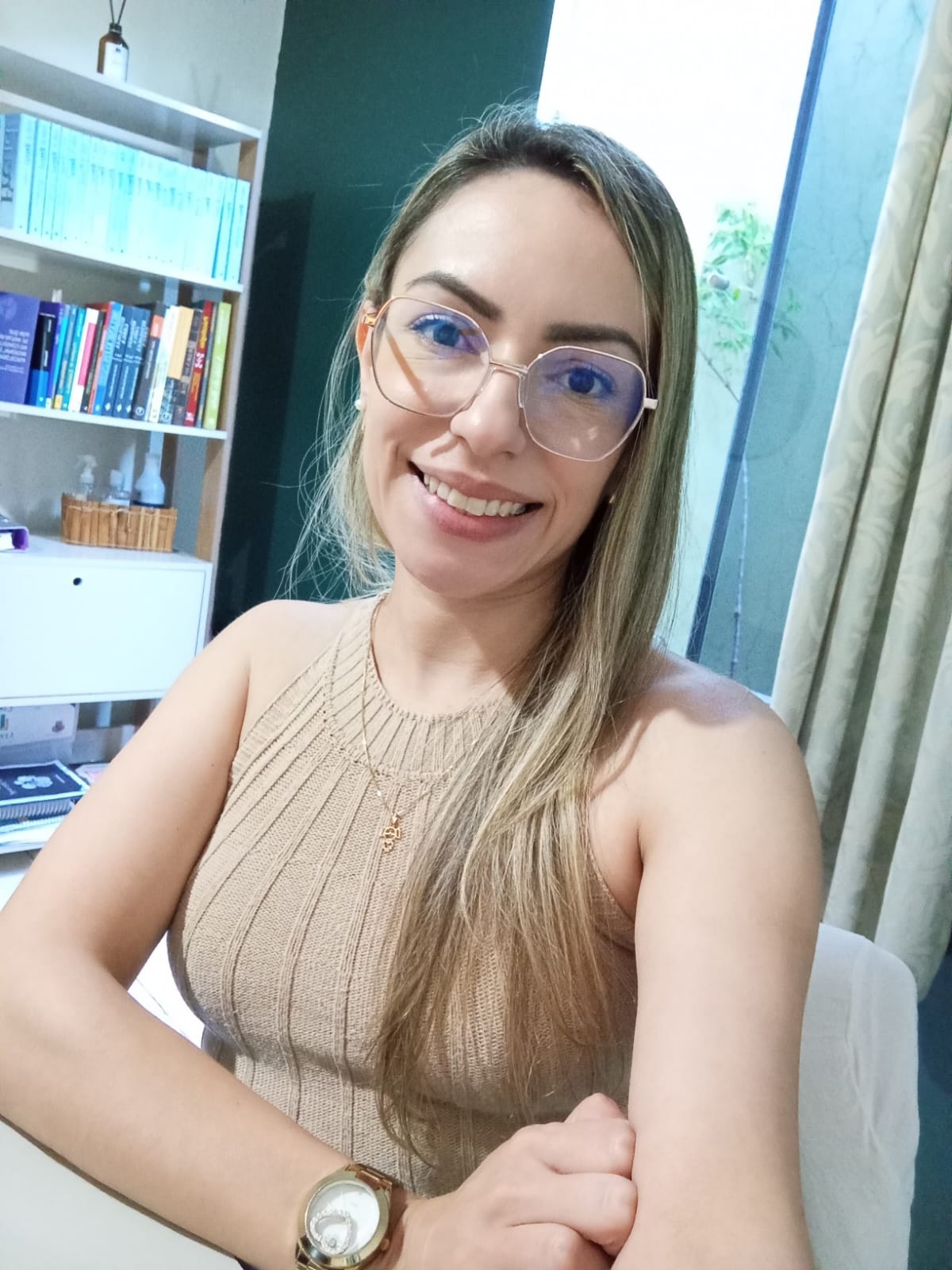 Dra. Janaina Sanches Marques